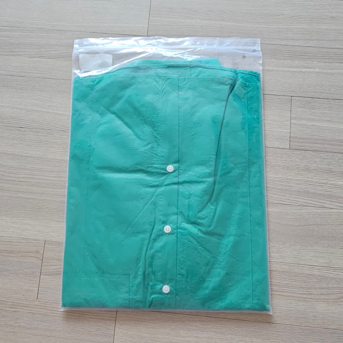 L 100 새제품) 아르반 기자코튼 핀턱 셔츠 그린 긴팔 남자 상품이미지5