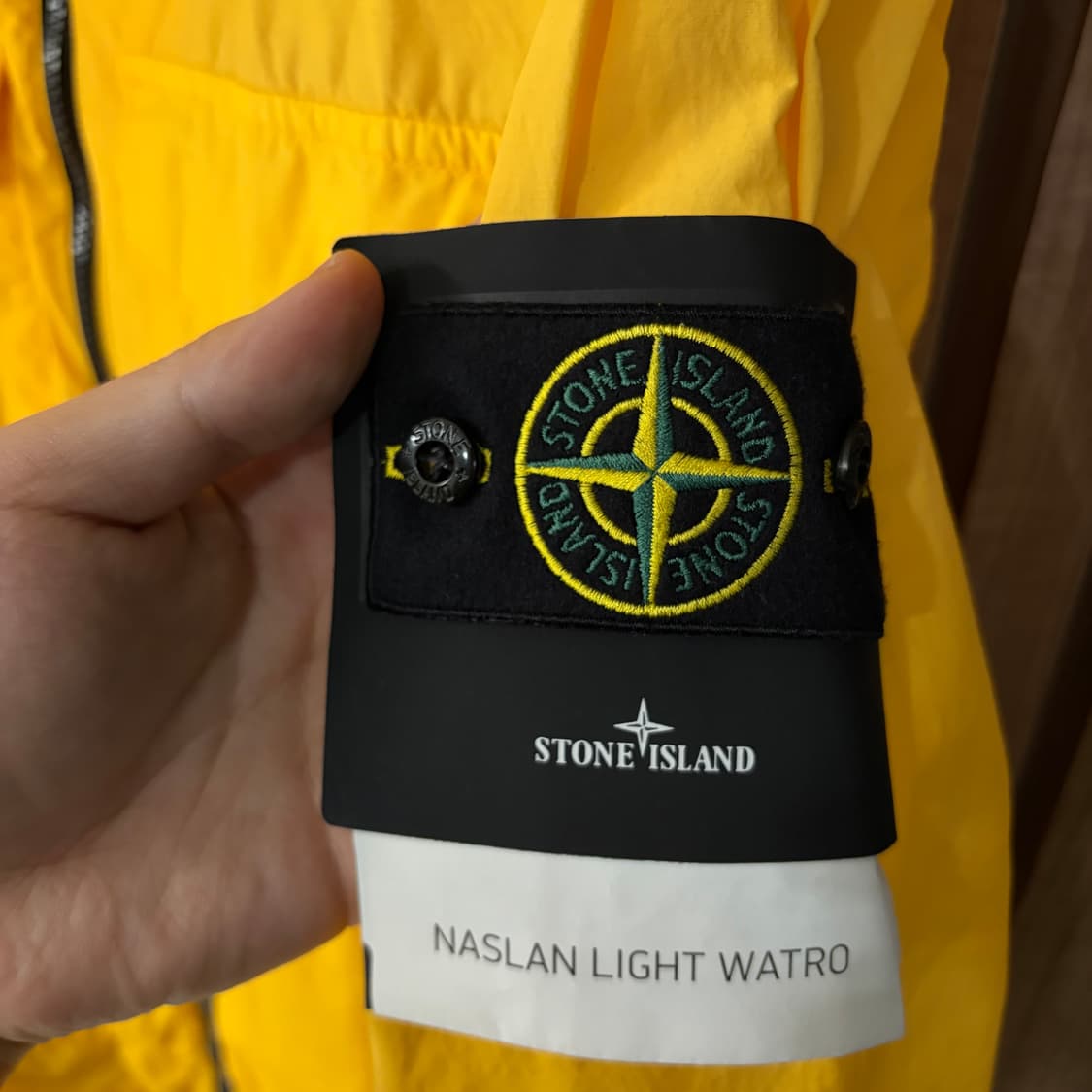 새상품(L)스톤아일랜드 와펜 나슬란 라이트 자켓 옐로우 상품이미지6