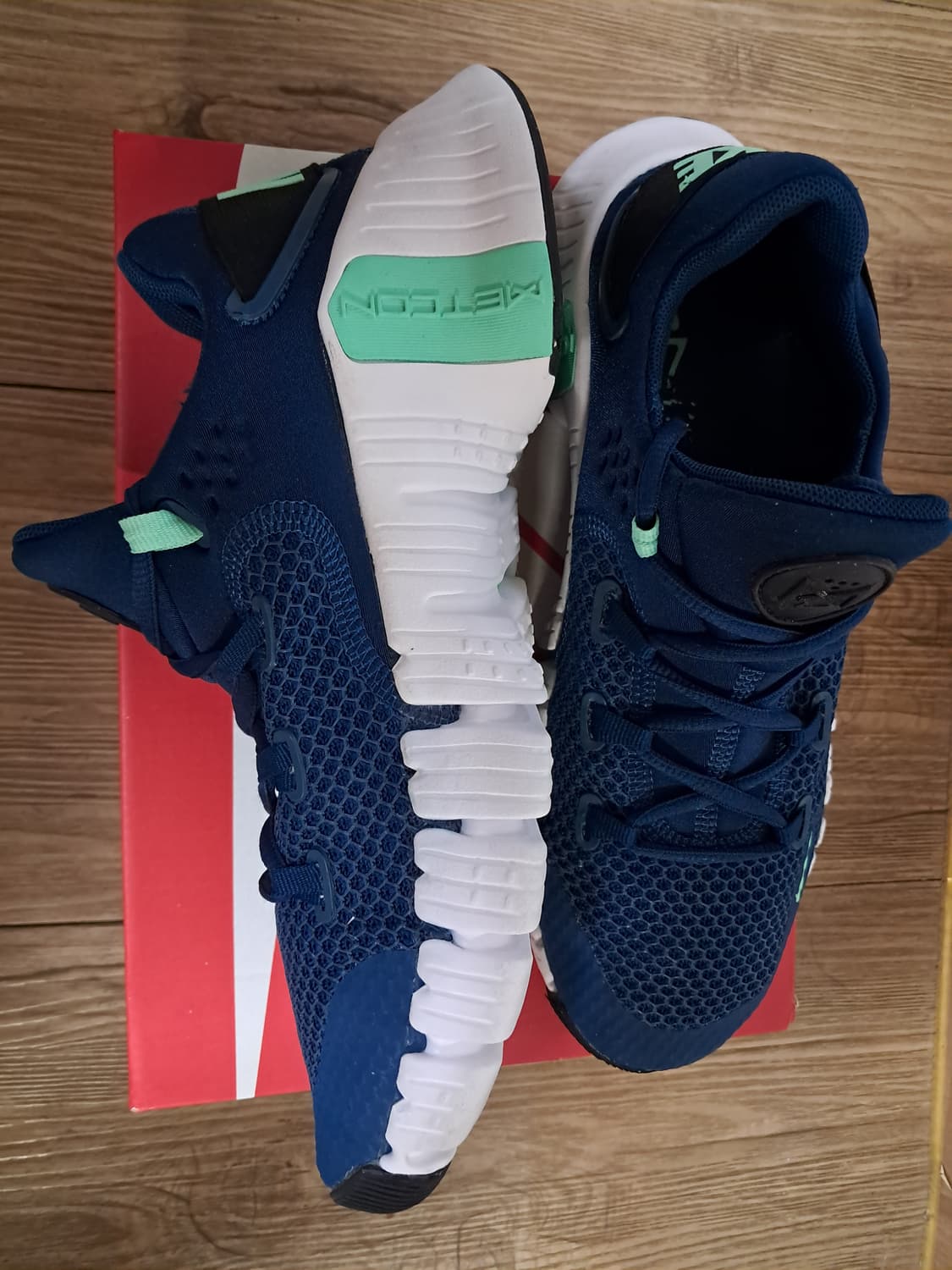 나이키 스니커즈 250 상품이미지4