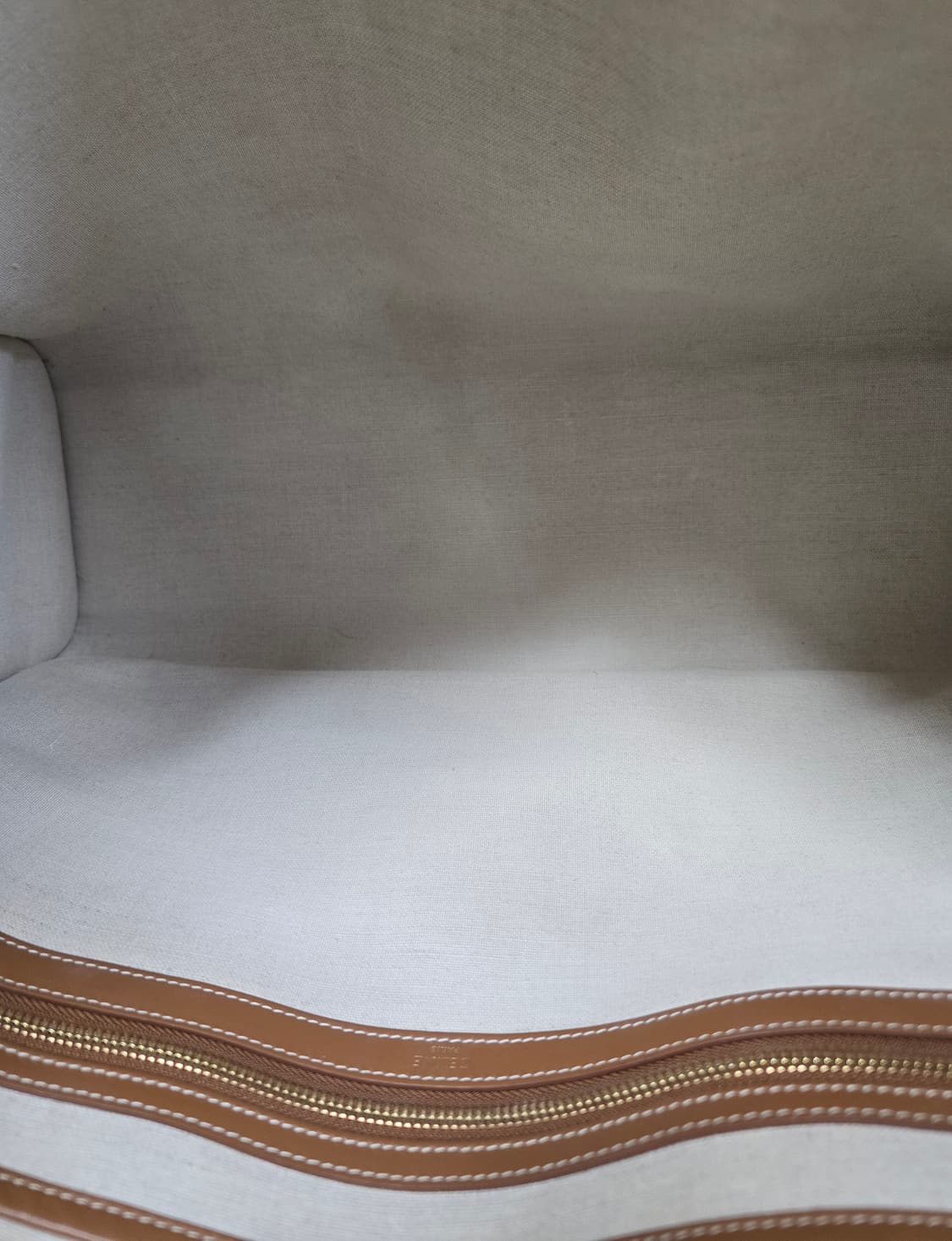 셀린느 호리즌탈 카바스 토트백 판매 상품이미지9