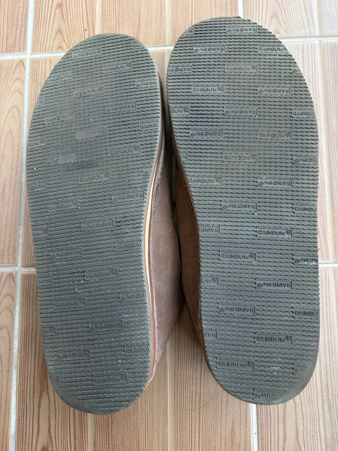 레인보우샌들 모카슈 260 판매합니다. 상품이미지3