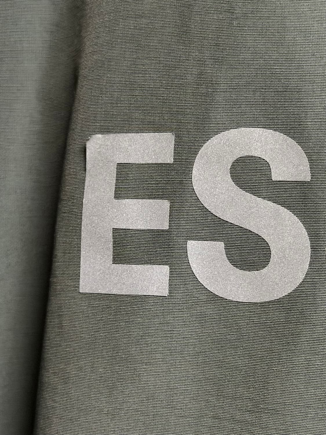 피어오브갓 에센셜 21FW 나일론 코치자켓 L 상품이미지4