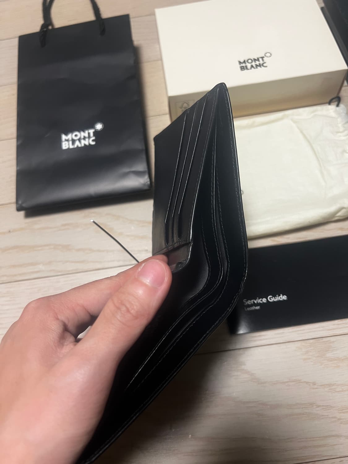 몽블랑 4810 웨스트사이드 머니클립 6cc 상품이미지6