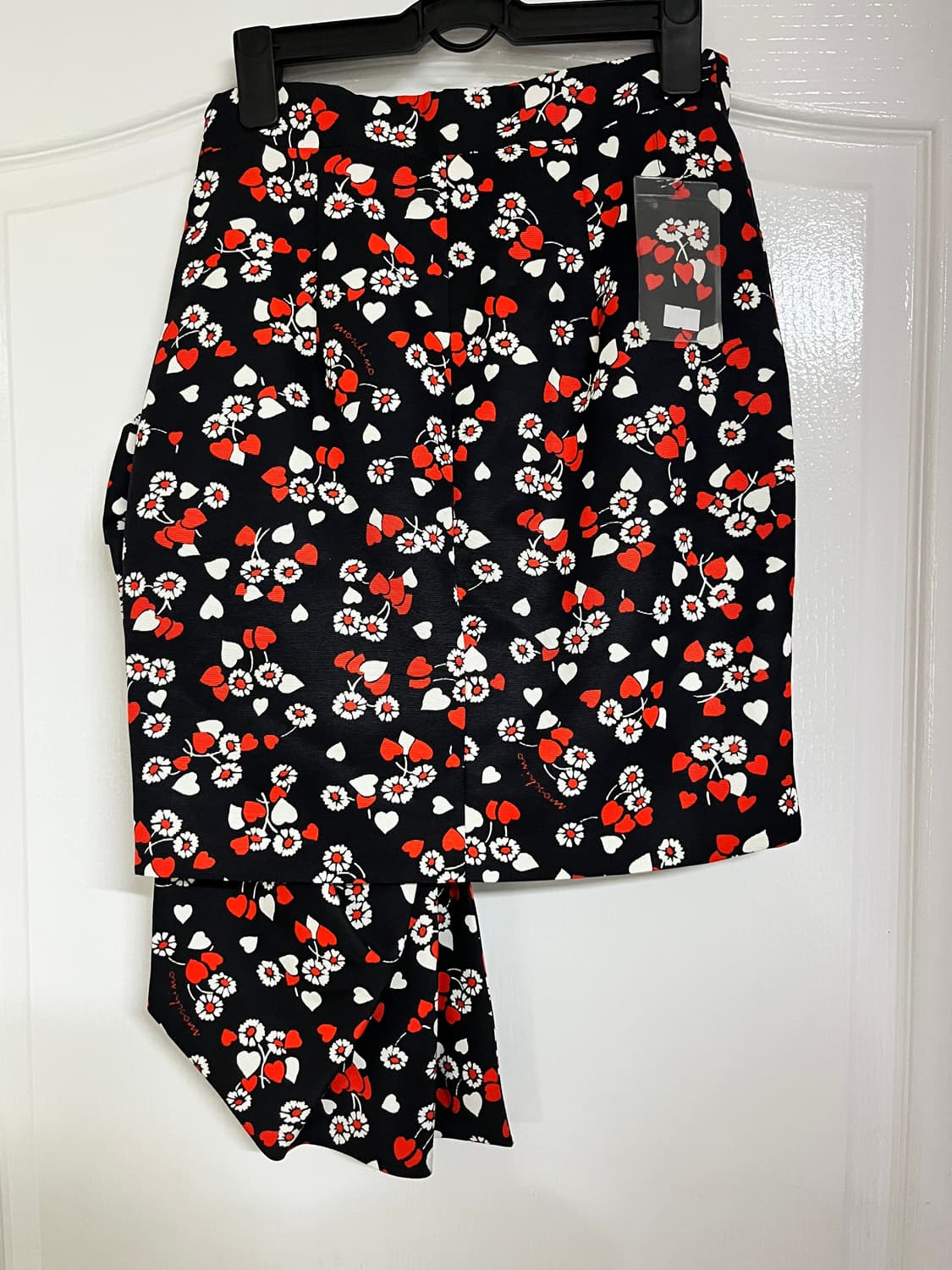 새상품)모스키노 하트 패턴 랩 스커트 상품이미지3