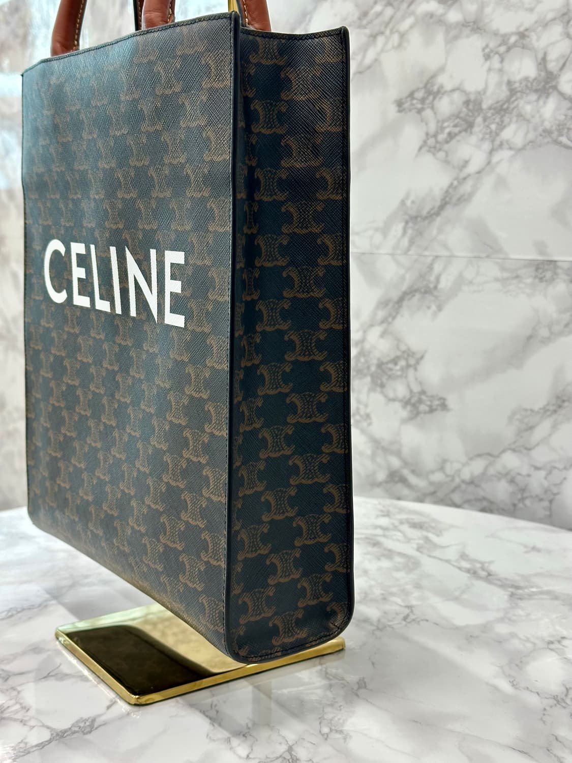 셀린느 스몰 카바스백 트리옹프 상품이미지3