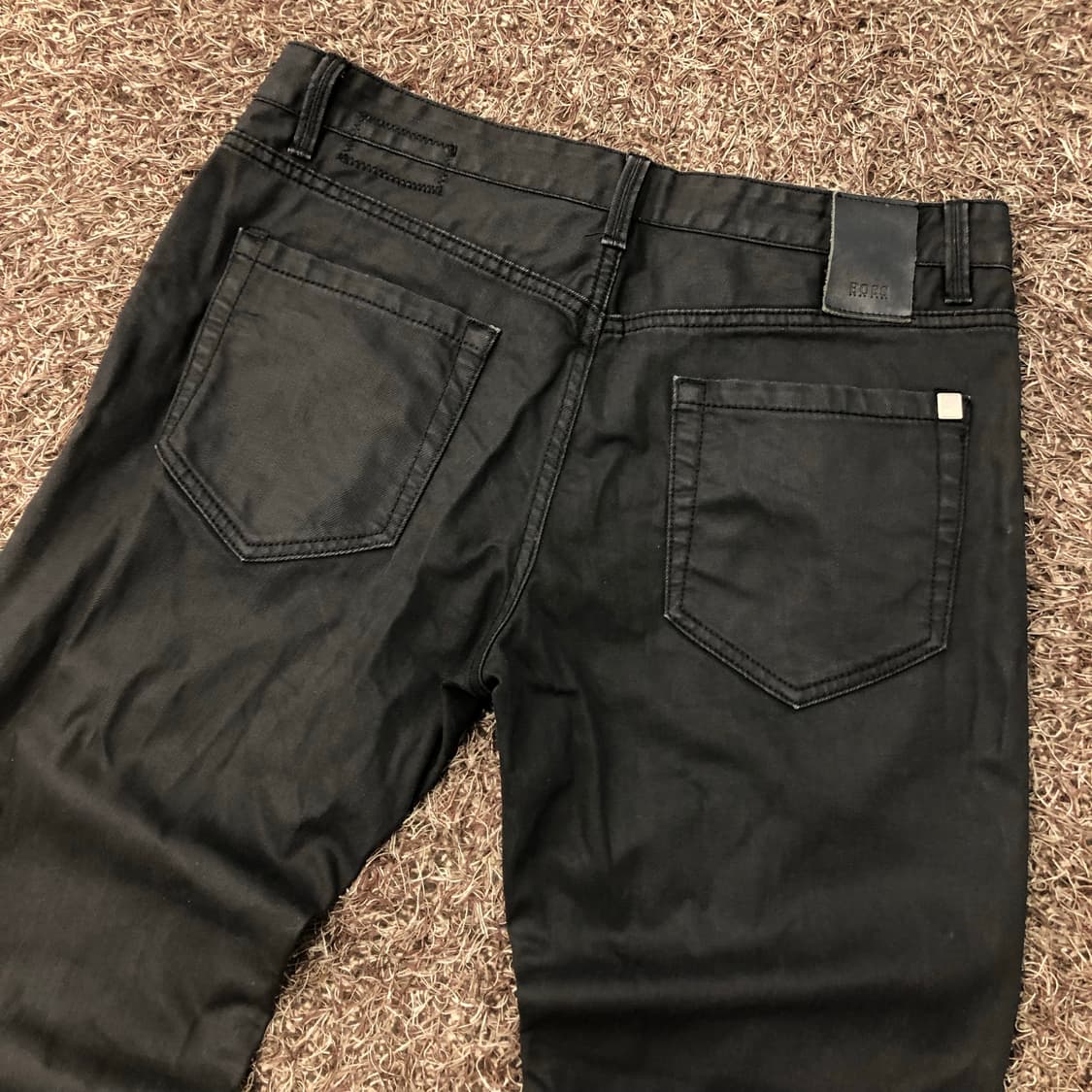 휴고 보스 블랙 코팅진 데님 팬츠 상품이미지4