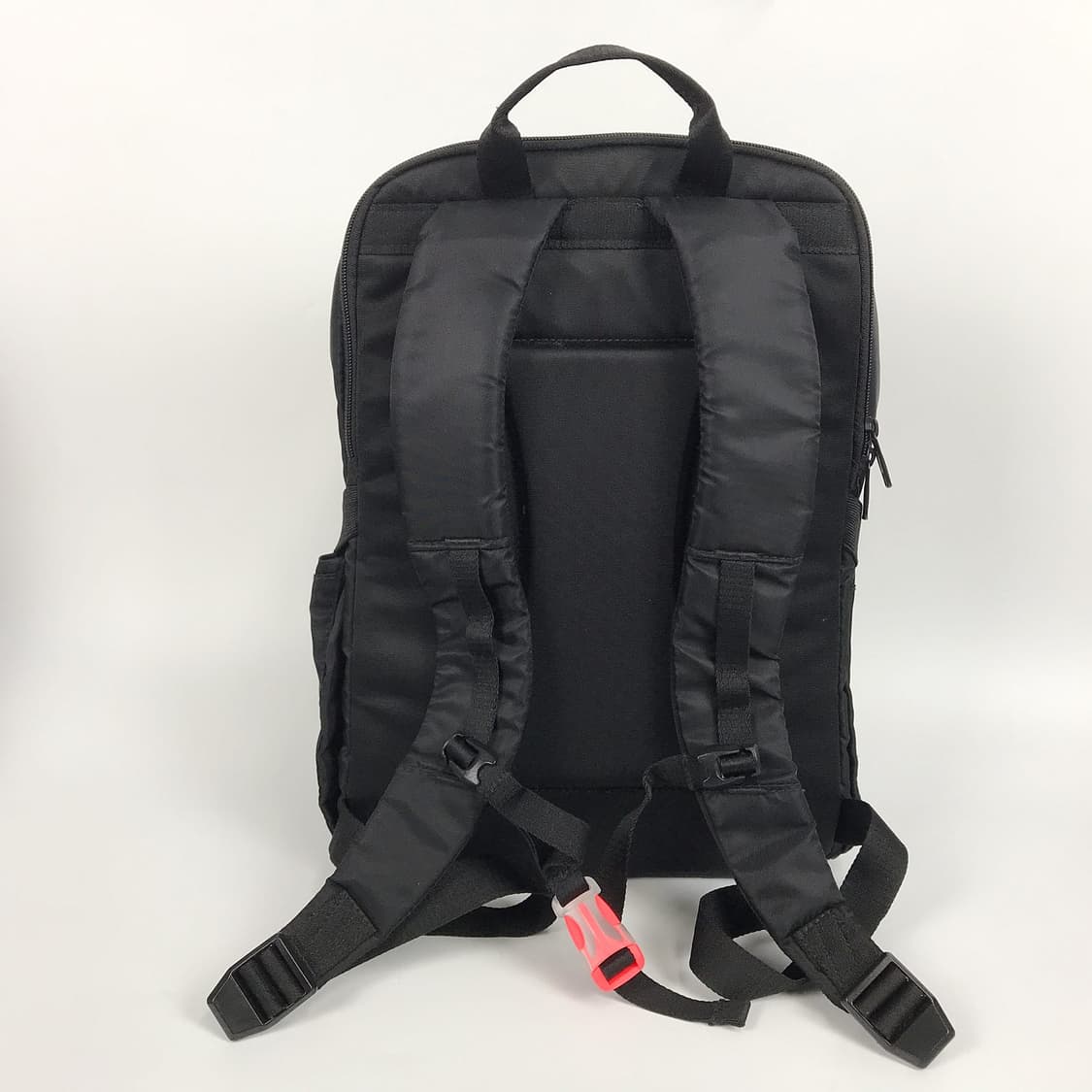 언더아머 에센셜 여성 백팩 가방 상품이미지5