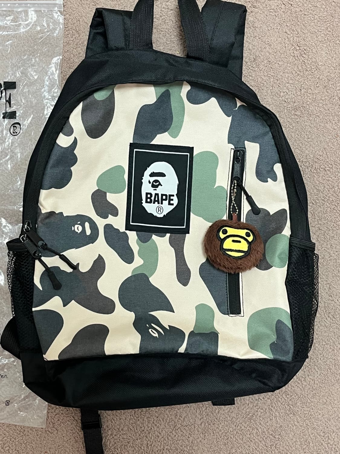 베이프 잡지부록 카모 백팩 + 키링 상품이미지2