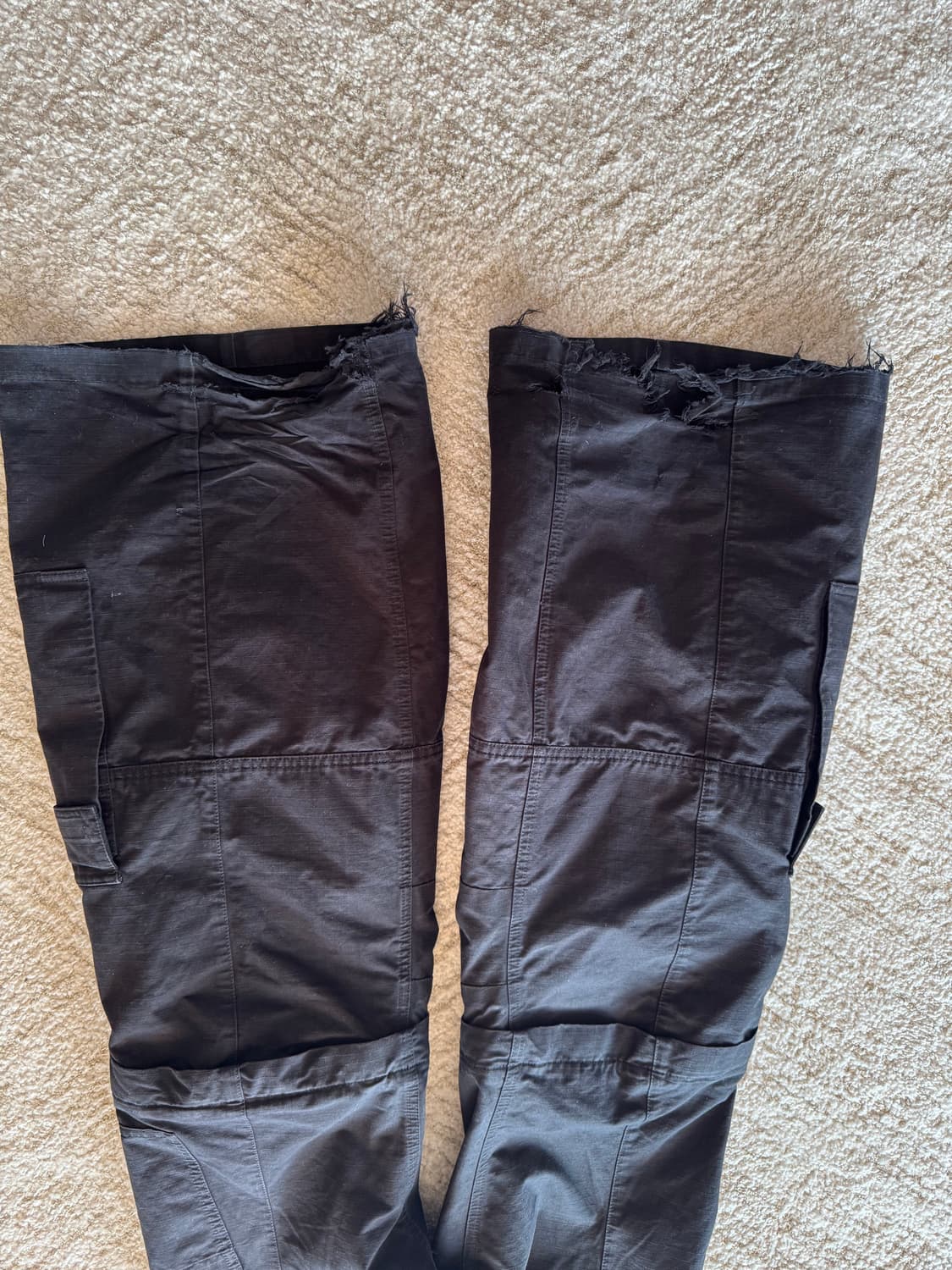 발렌시아가 립스탑 플레어 카고 팬츠 상품이미지4