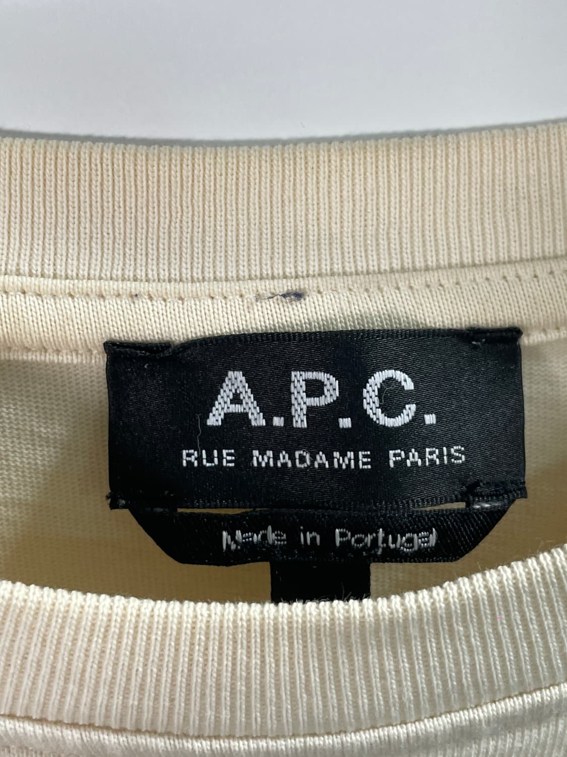 아페쎄 르마담 스몰로고 반팔티 (on.363) 상품이미지6