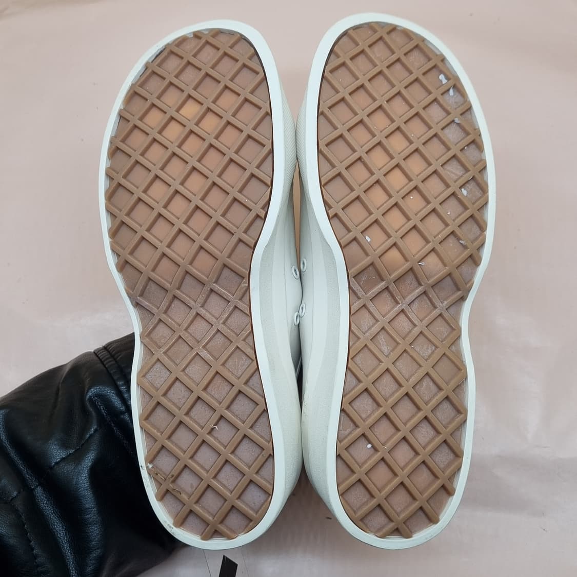 크리스틴 문베이 화이트 스니커즈 250 상품이미지3