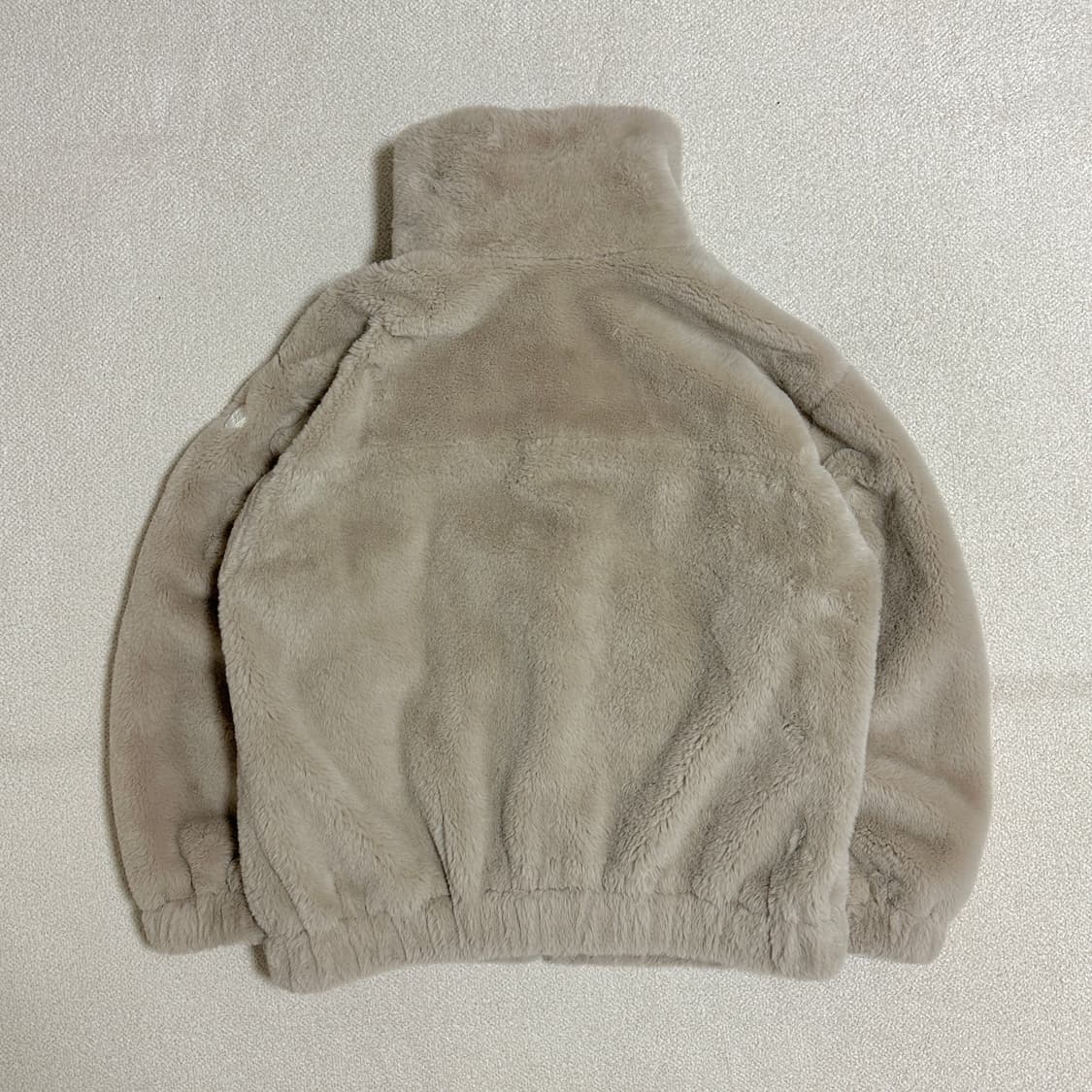 코오롱 스포츠 여성 변형 핏 FAUX FUR 재킷 상품이미지3