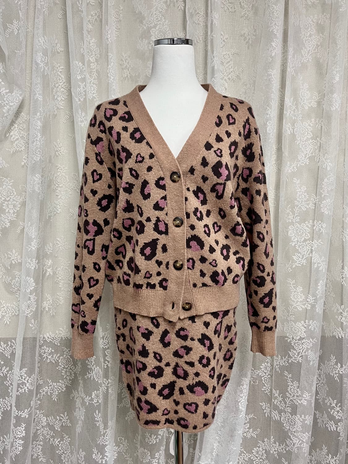 S) 에뜨르몽크 레오파드 가디건 니트스커트 셋업 상품이미지1