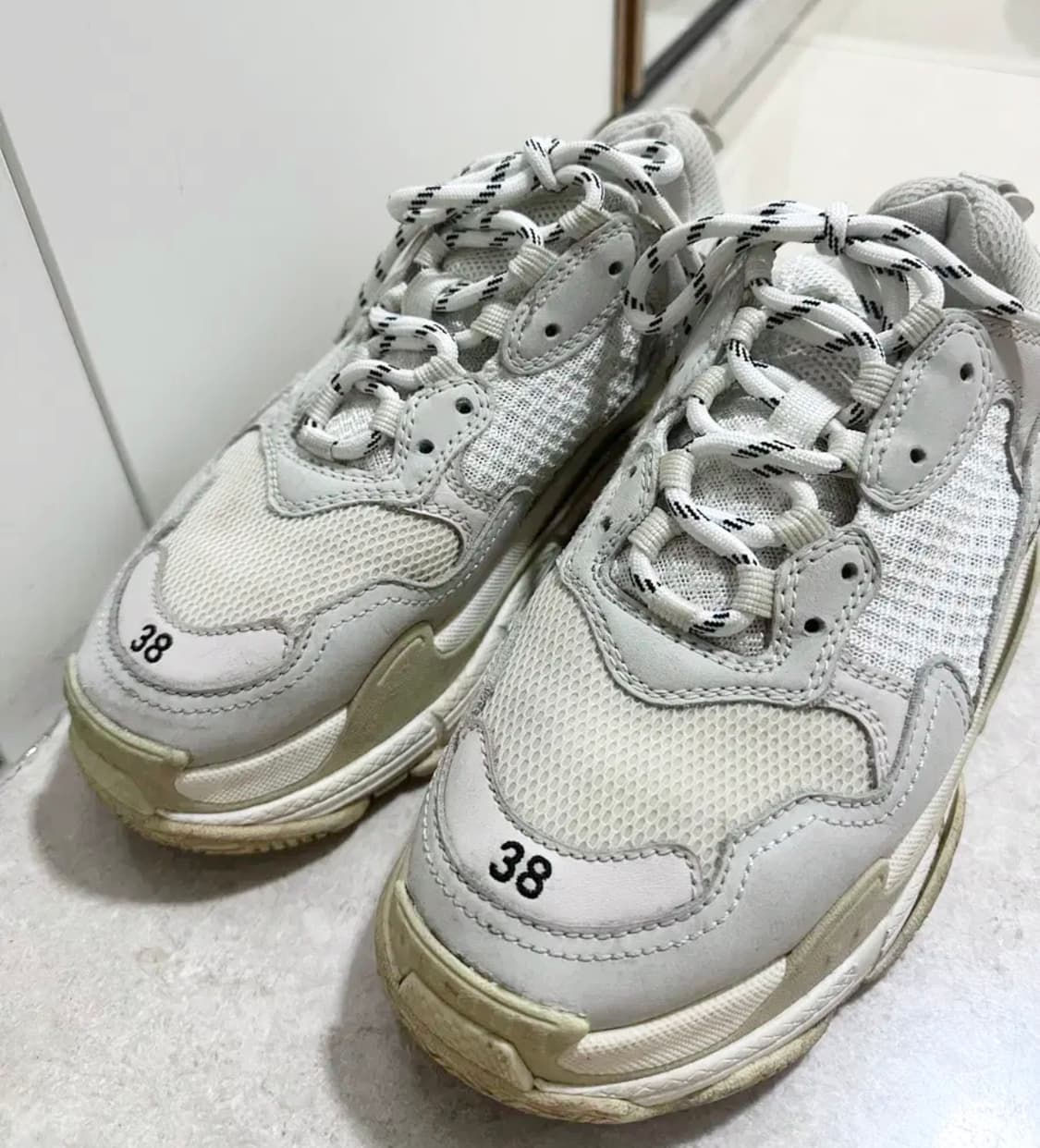 발렌시아가 트리플S화이트 38 상품이미지1