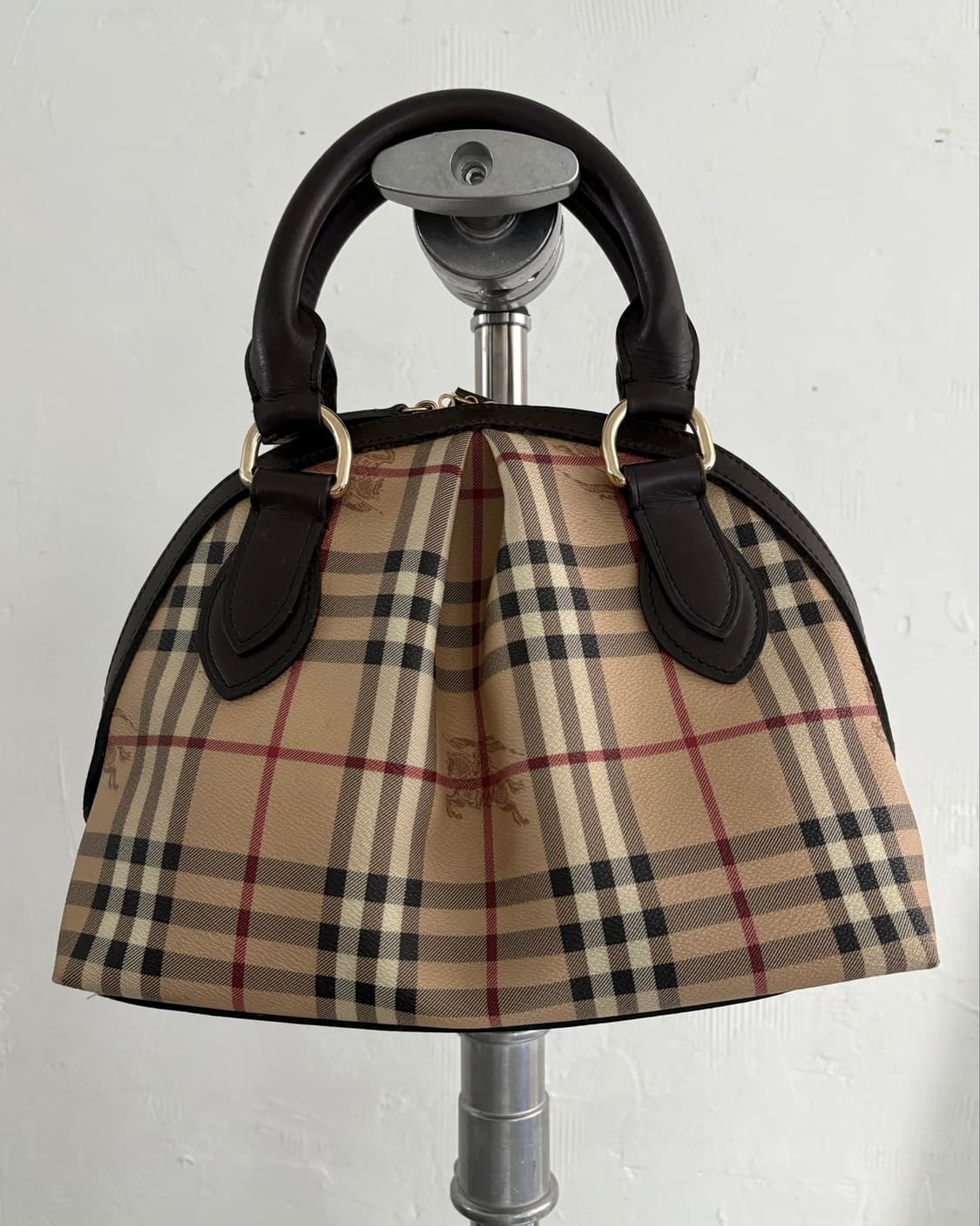 Burberry 버버리 노바체크 버클락 핸드백 상품이미지1