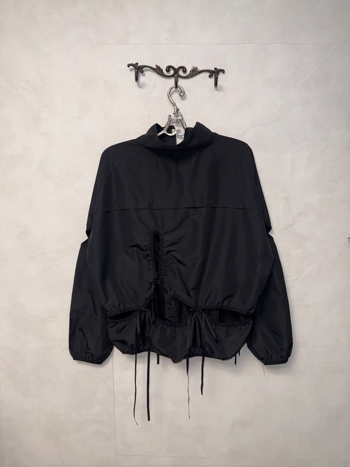 NACHE cut-out windbreaker black 상품이미지3