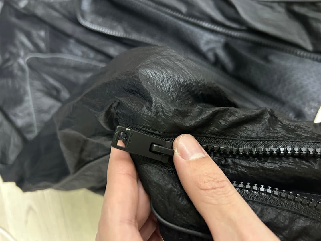 디젤 콘트라스트 디테일링 블랙 자켓 상품이미지3