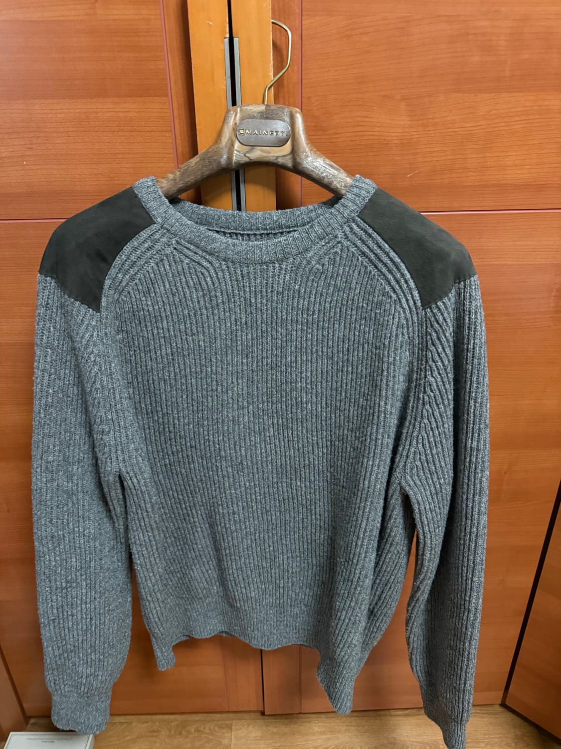 포터리 밀리터리 니트 차콜 3 상품이미지1