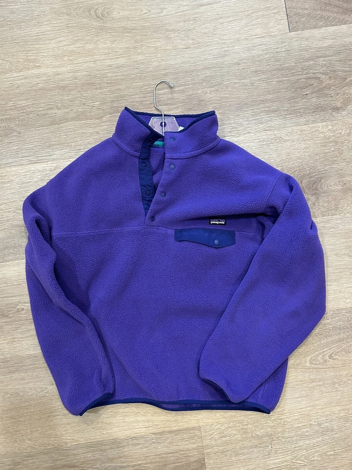 16FW 파타고니아 신칠라 스냅-T 플리스 퍼플/네이비 상품이미지1