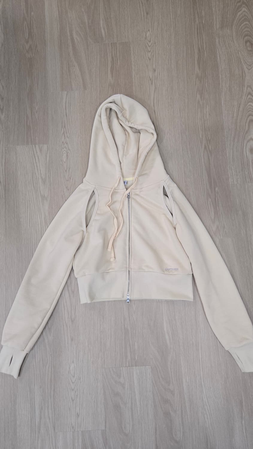 어스지구 CUT OUT CROP HOOD ZIP-UP (BUTTER) 상품이미지2