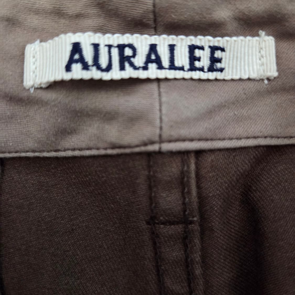 (4) 오라리 브라운 코튼오라리 브라운 코튼팬츠 판매합니다.
사이즈 팬츠 상품이미지3