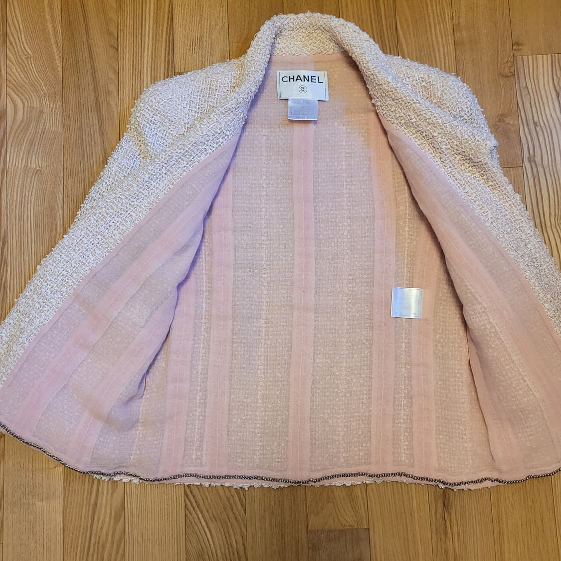정품 CHANEL 샤넬 자켓 38사이즈 상품이미지6