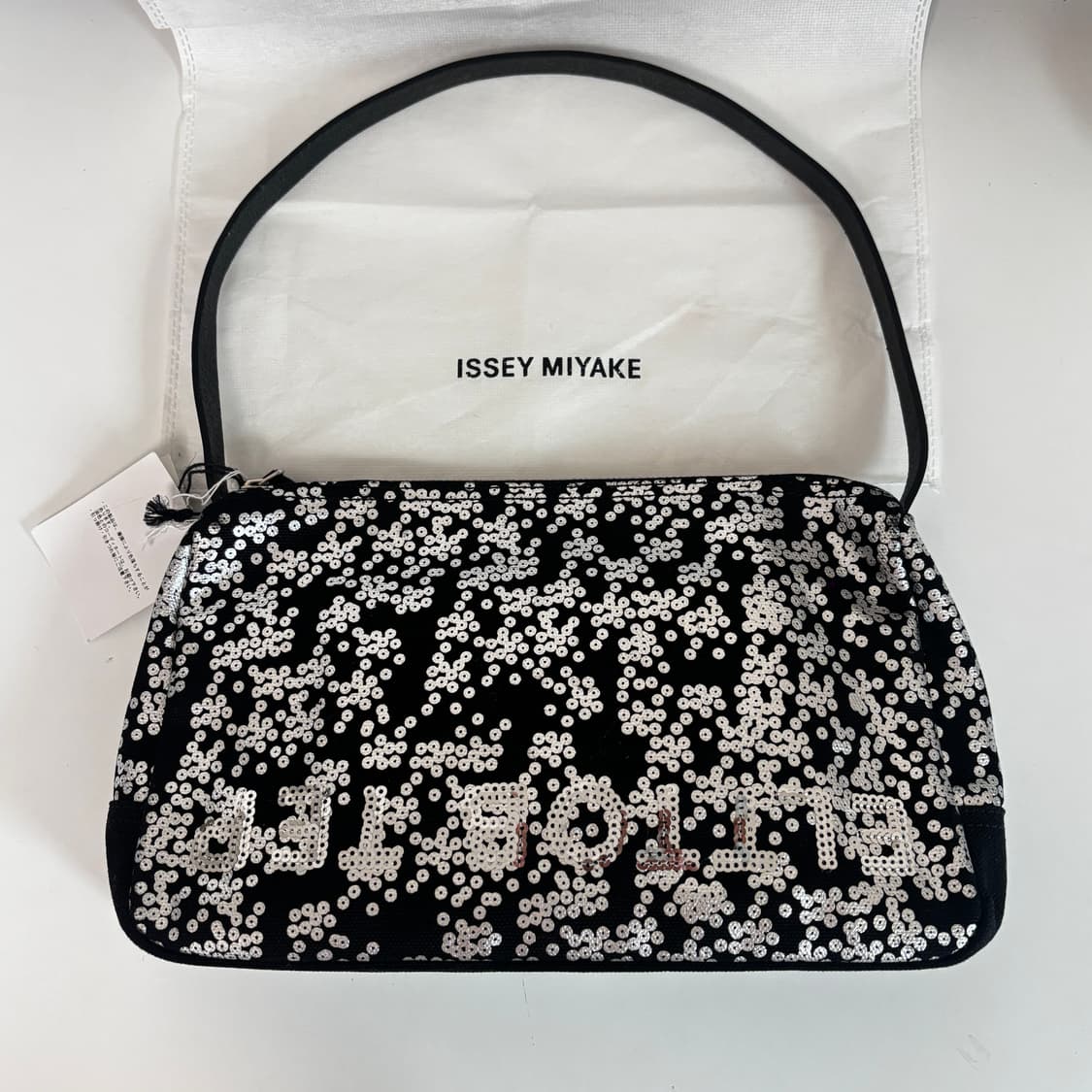 ISSEY MIYAKE 스팽글 숄더백 상품이미지1
