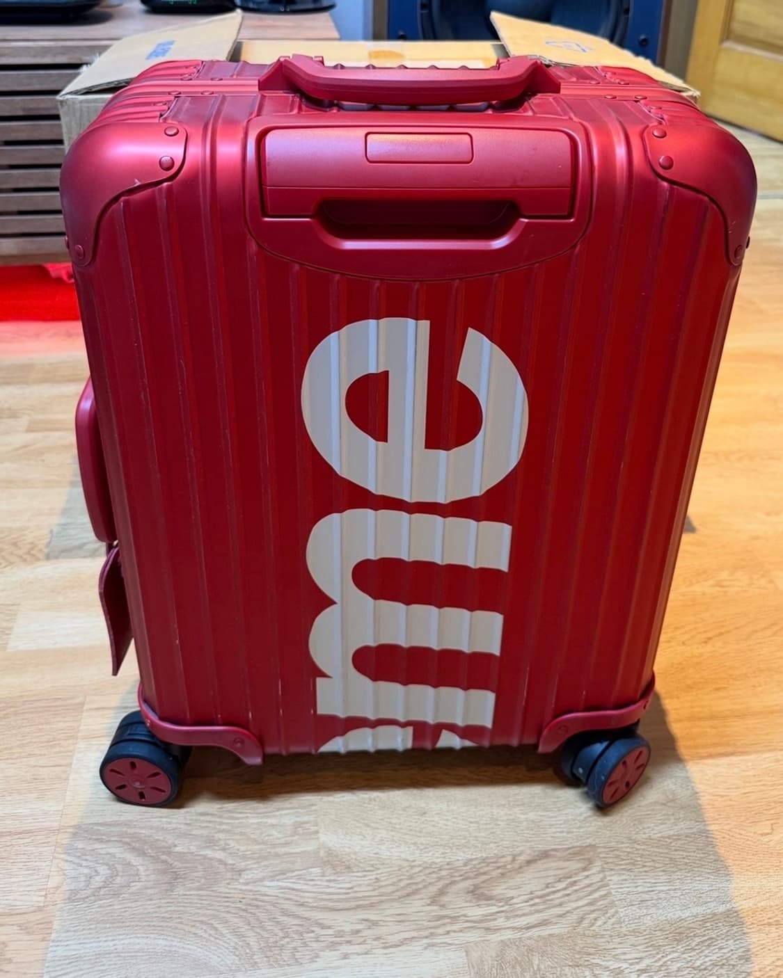 슈프림 캐리어 45L 상품이미지2