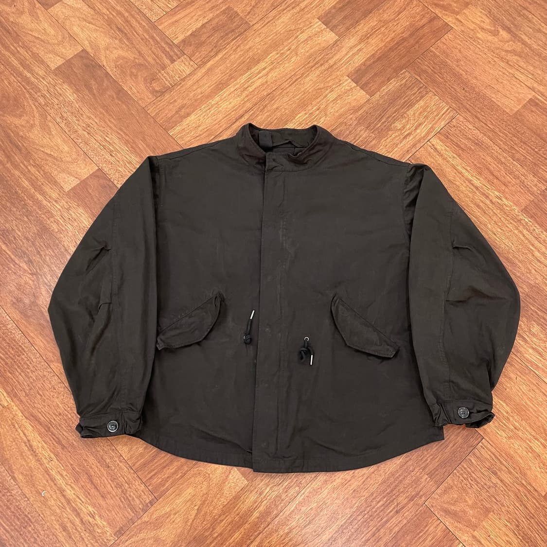 프리즘웍스 피쉬테일 숏 파카 상품이미지3