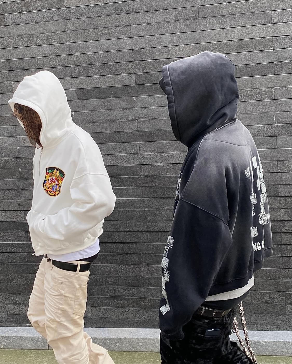 언더마이카 벨벳 플레어진 블랙 1사이즈 판매합니다. 상품이미지4