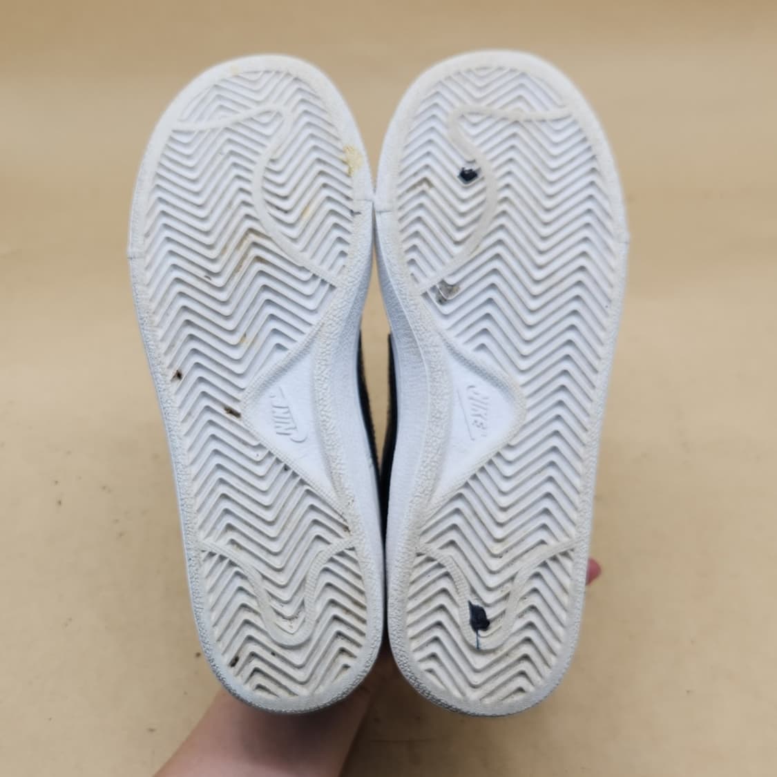 나이키 코트 로얄2 스니커즈 225 상품이미지3