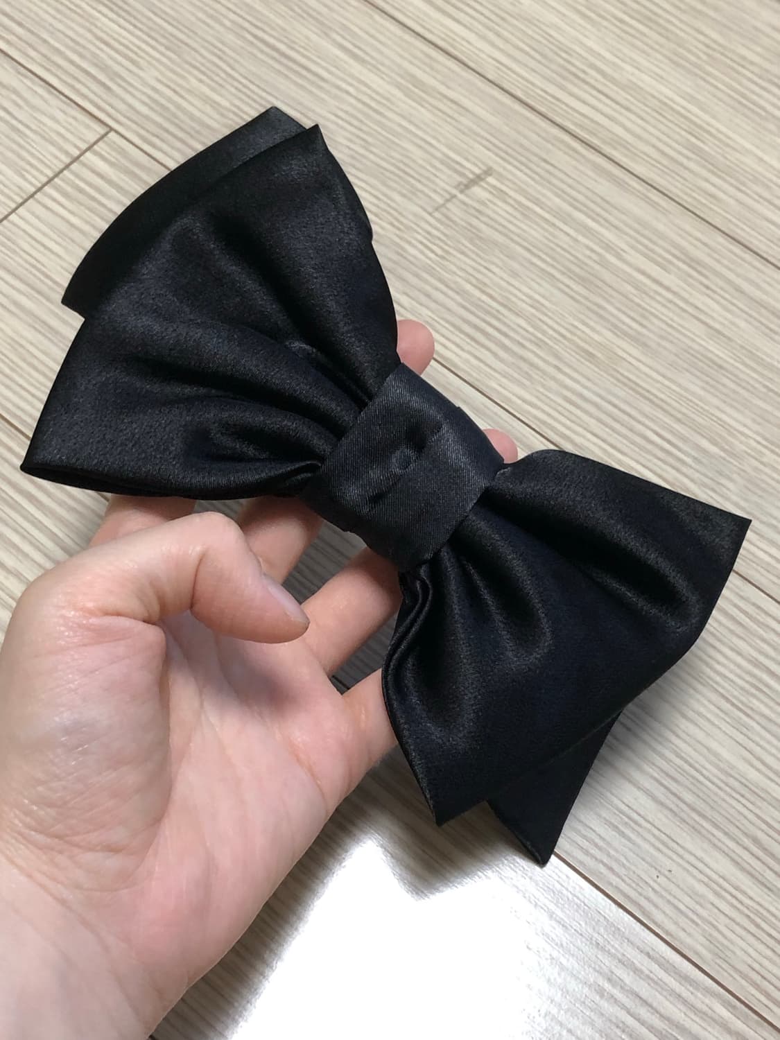 검정 새틴 리본 브로치 집게핀 시몬로샤 슈슈통 꼼데 프레클 상품이미지2