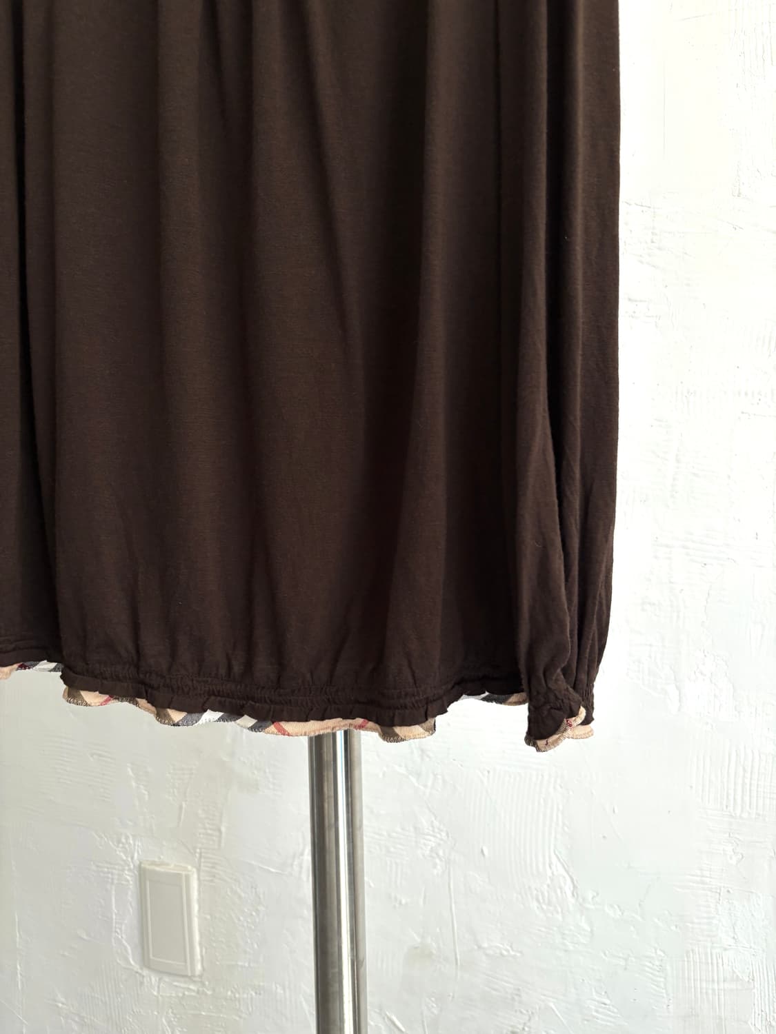 Burberry 버버리 블루라벨 브라운 셔링 슬리브 상품이미지3