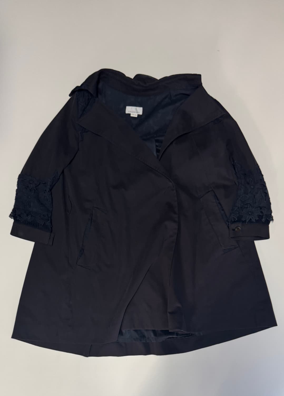 여성 손정완 레이스 디테일 비스코스 트렌치코트 블랙 상품이미지1