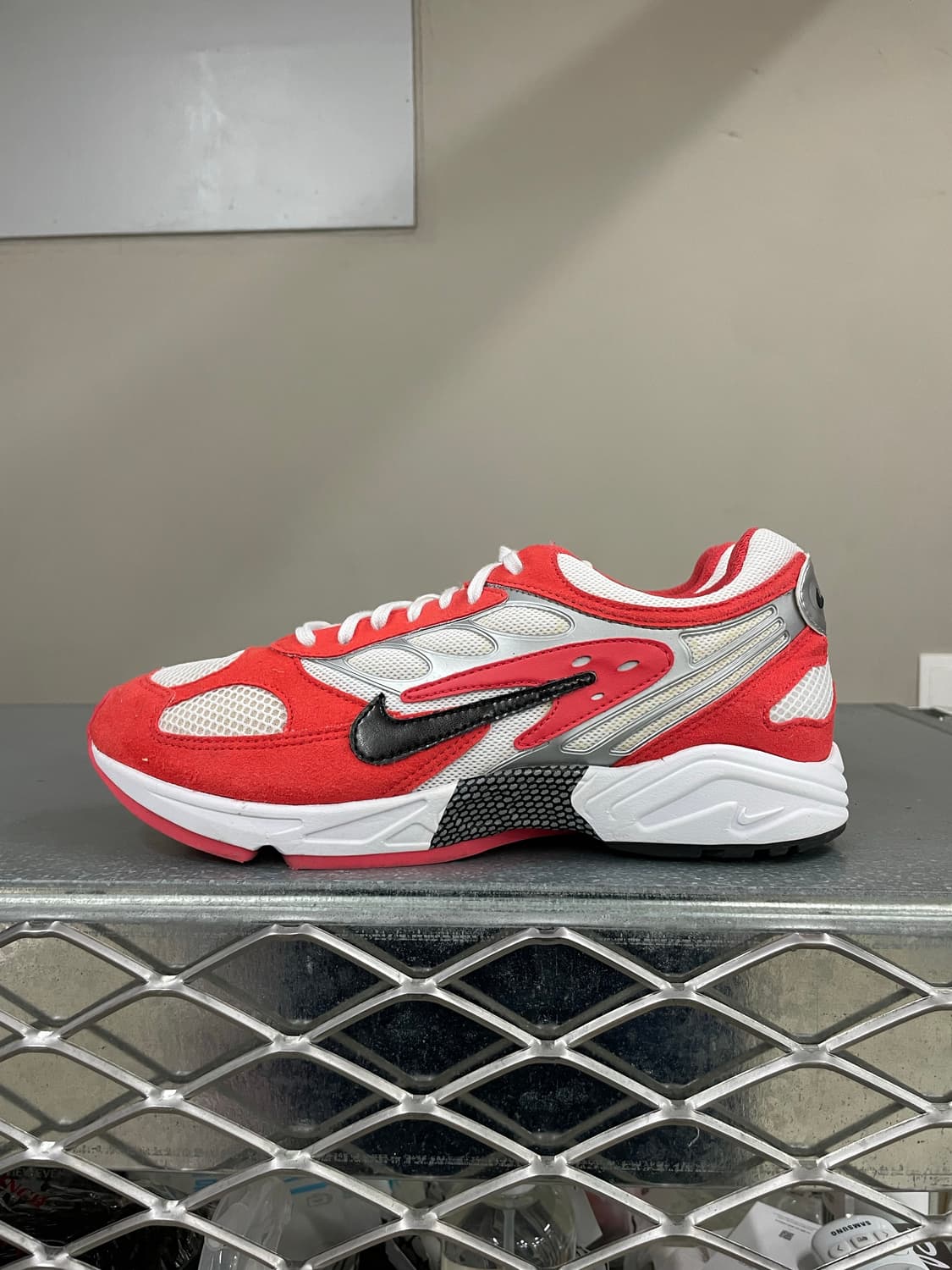 나이키 에어 고스트 레이서 트랙 레드 275 상품이미지1