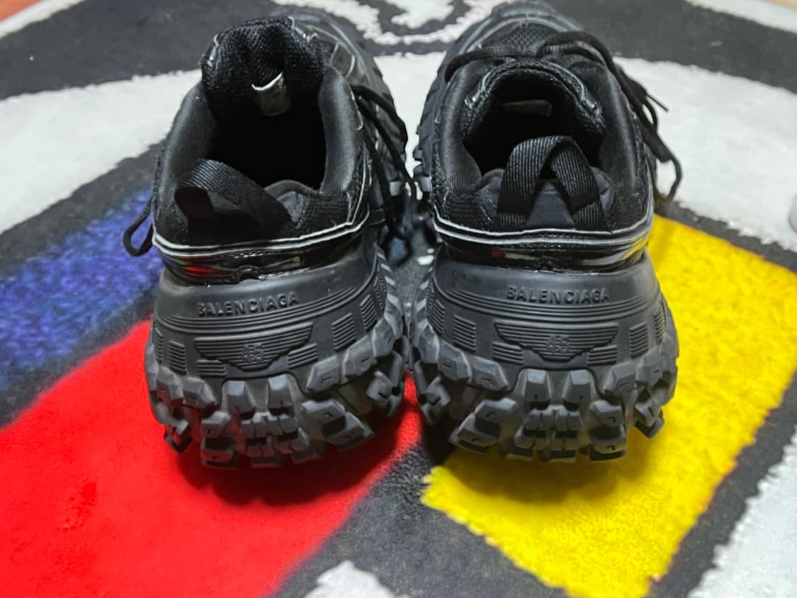 발렌시아가 디펜더 45 상품이미지2