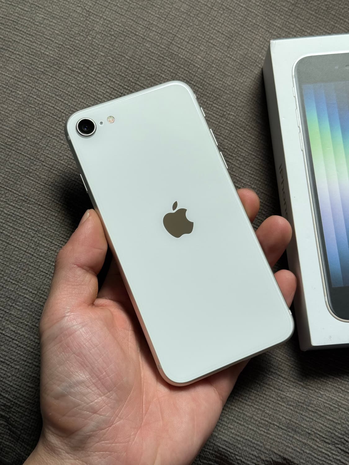 아이폰 SE3 화이트 128GB 상품이미지1