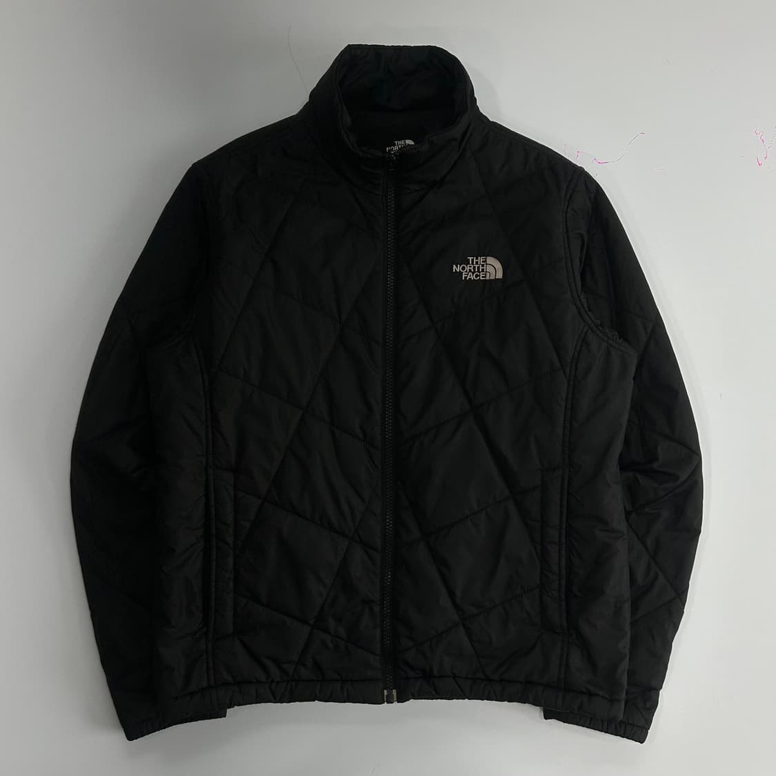 The north face 노스페이스 블랙 경량 패딩 상품이미지3