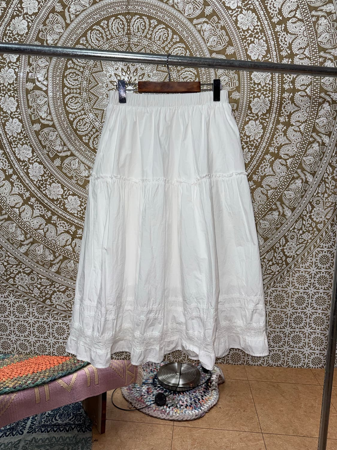 여성 레이스 화이트 밴딩 롱스커트  상품이미지3