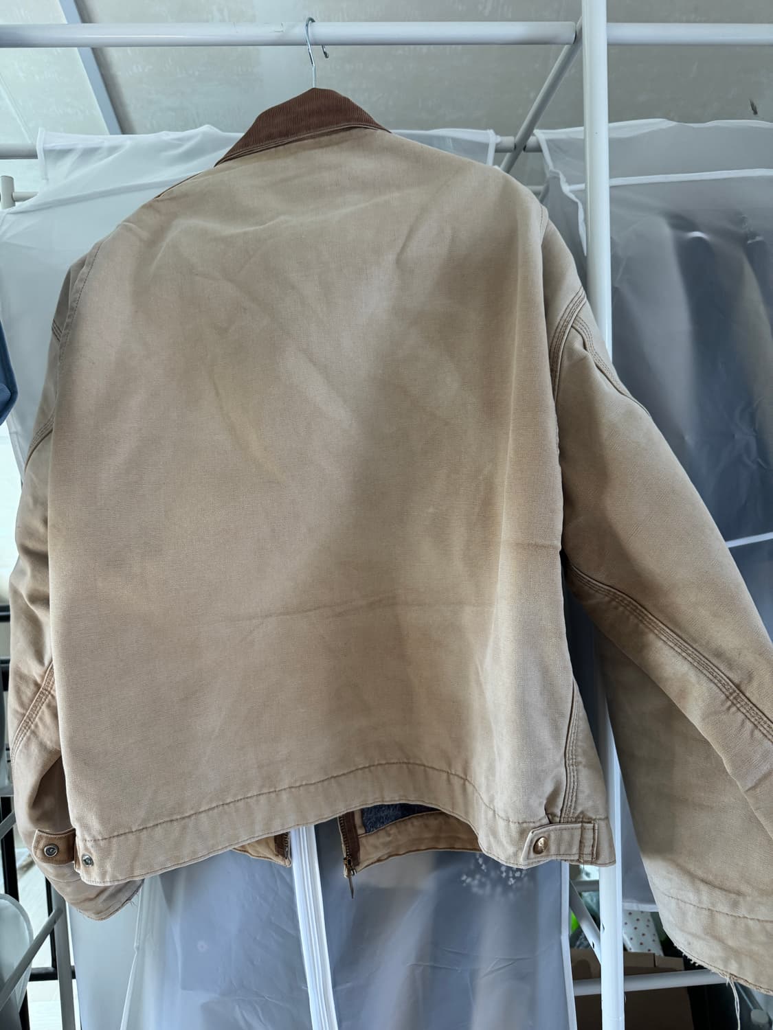 칼하트 J01 디트로이트 자켓 상품이미지2