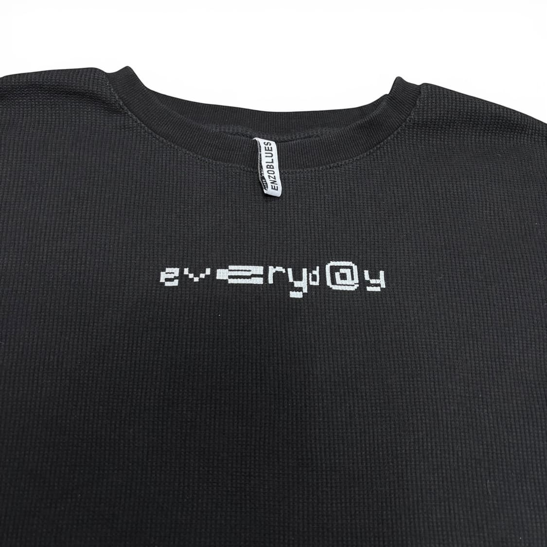 FREE 엔조블루스 블랙 픽셀 와플 롱슬리브 상품이미지3