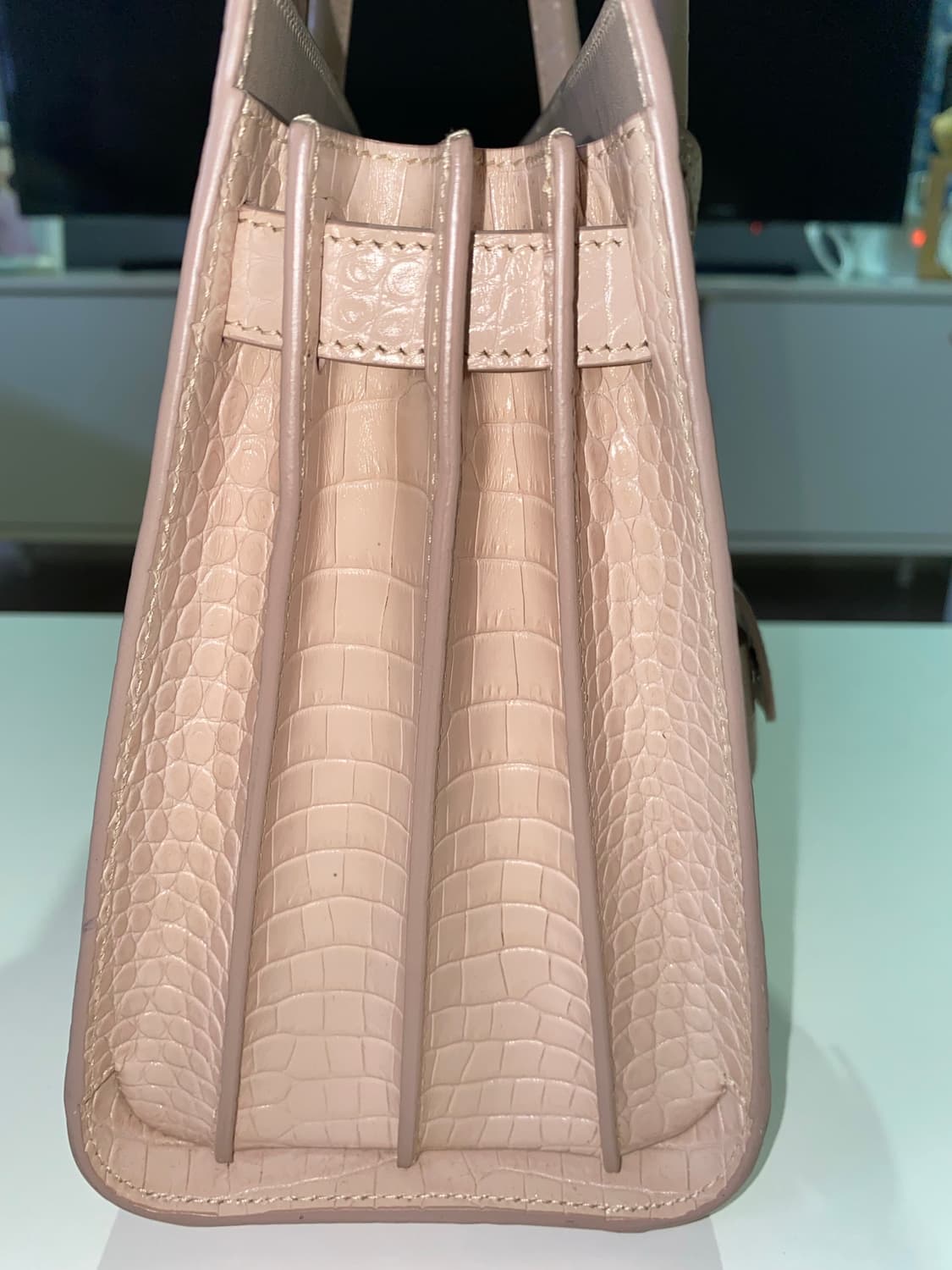 생로랑 삭드쥬르 베이비 핑크크로커다일 상품이미지6