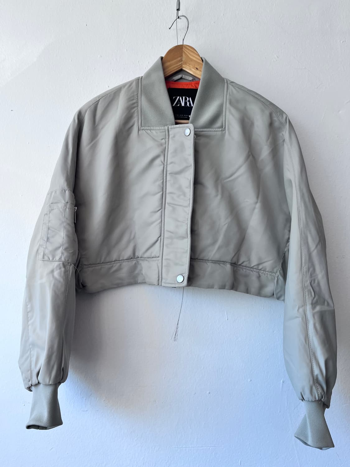 자라 Zara 여성 크롭경량점퍼 XS사이즈 상품이미지2