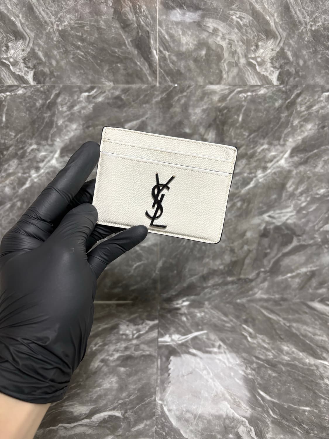 입생로랑 레더 블랙로고 카드지갑 상품이미지1