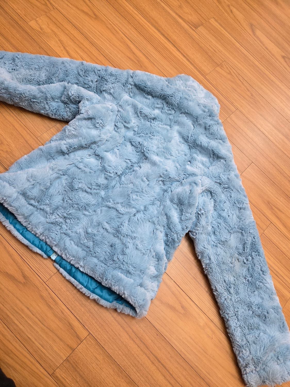 노스페이스 여아용 리버시블 플리스 자켓 S사이즈입니다. 부드러운 플리스  상품이미지2