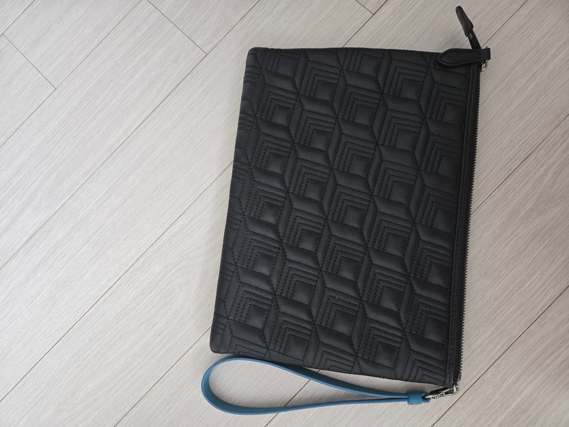 루이까또즈 클러치백 상품이미지2