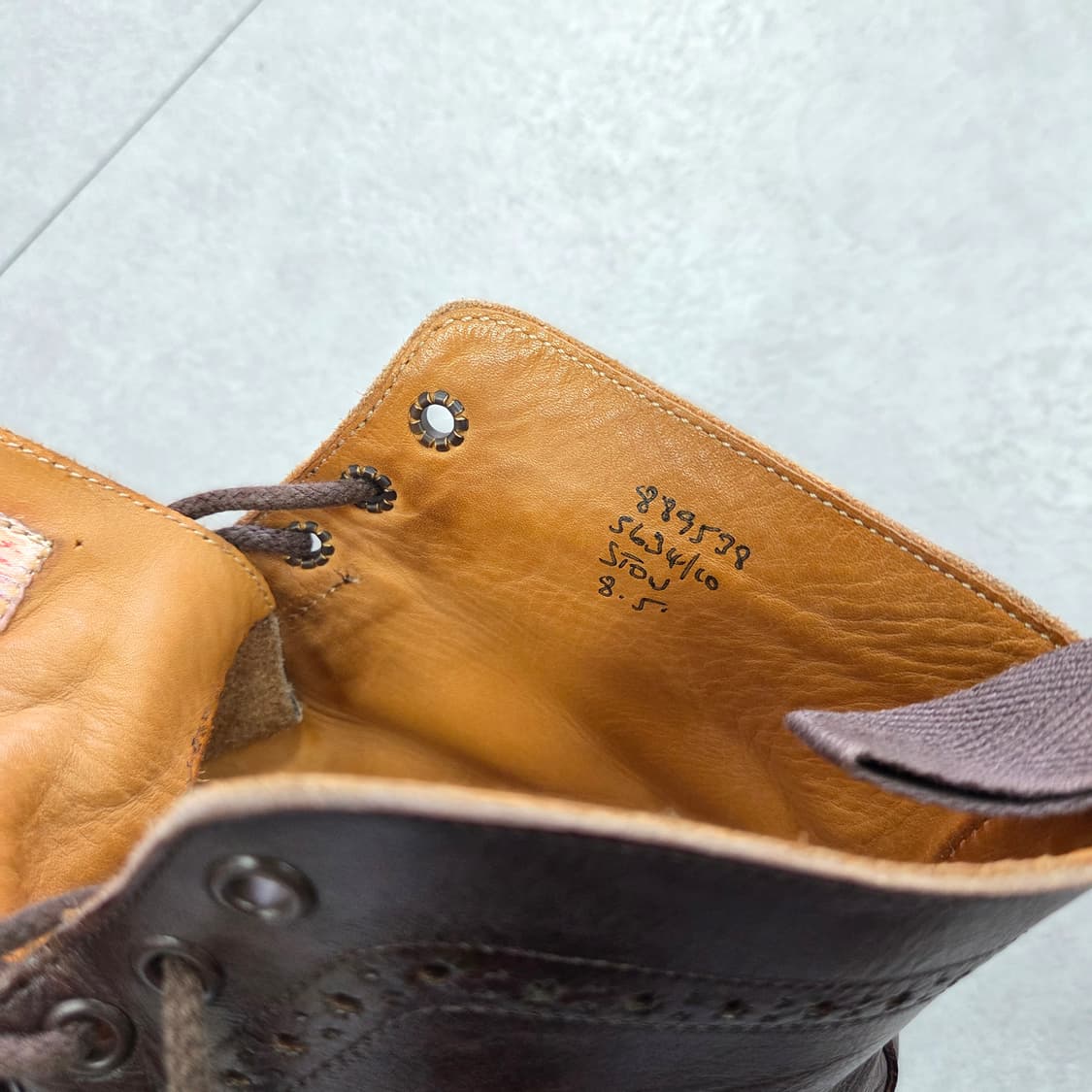 트리커즈 에스프레소 스토우 uk8 상품이미지6