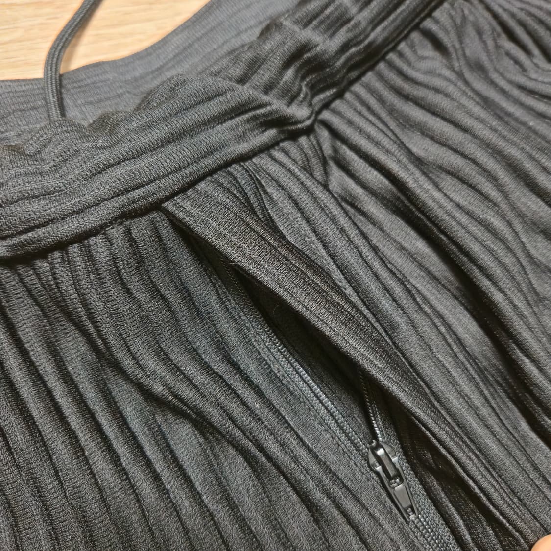 ZARA 플리츠 밴딩 팬츠 상품이미지4