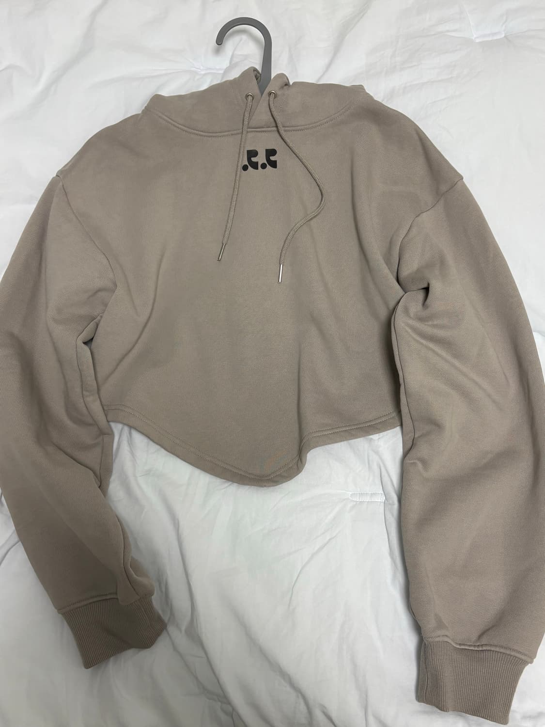 레스트앤레크에이션 차콜 기모 크롭 후드티 상품이미지2