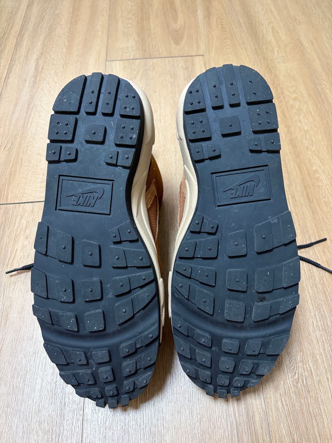 285) 나이키 x 사카이 마그마스케이프 SP 피칸 상품이미지6